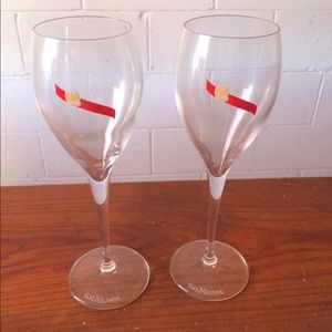 Gh mumm champaign flutes