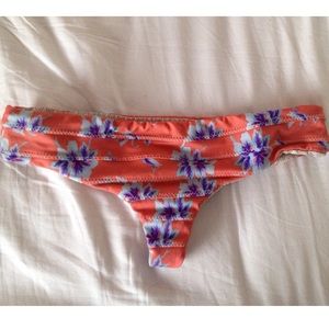 Acacia Swimwear Vintage Aloha Mumbai