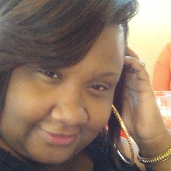 Meet your Posher, Conisha