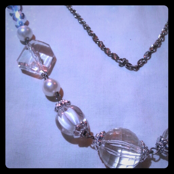 3 ( three ) tier assorted crystals necklace