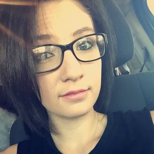 Meet your Posher, Sierra