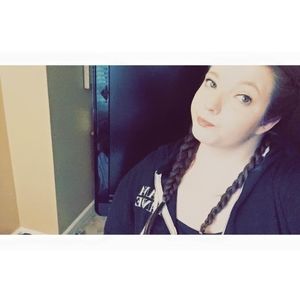 Meet your Posher, Shaina