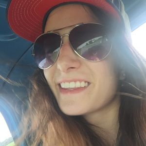 Meet your Posher, Megan