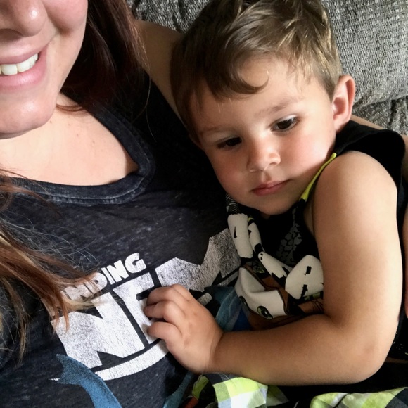 Meet your Posher, Alaura - Picture 3 of 4