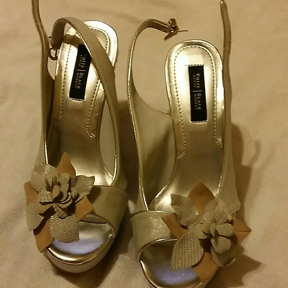 Wedged Sandals. New never worn.