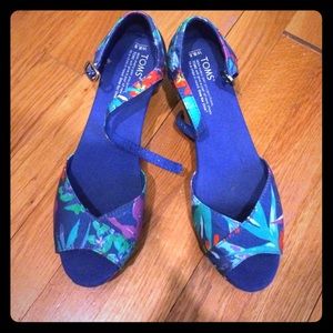 Toms platform peep toe sandals