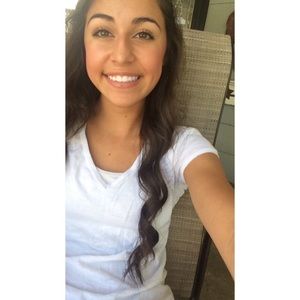 Meet your Posher, Hailey