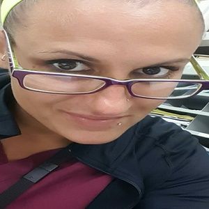 Meet your Posher, Nikki