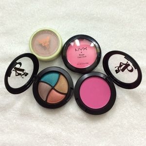 Makeup bundle