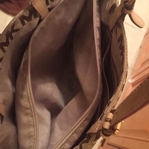 mk purse - Picture 4 of 4