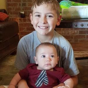 Meet your Posher, Candace