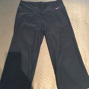 Nike Capri
