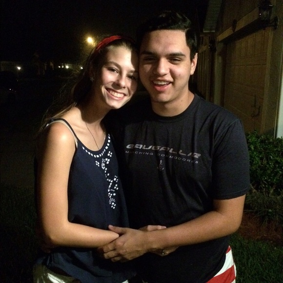 Meet your Posher, Isabella - Picture 2 of 4