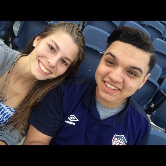 Meet your Posher, Isabella - Picture 3 of 4