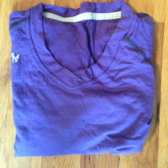 New | purple athletic top size small