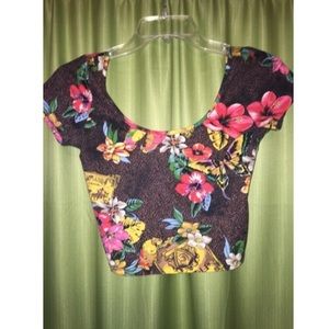 NEW! Forever 21 Hawaiian Floral Crop Top