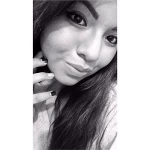 Meet your Posher, Carolina