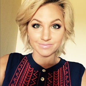 Meet your Posher, Jelissa