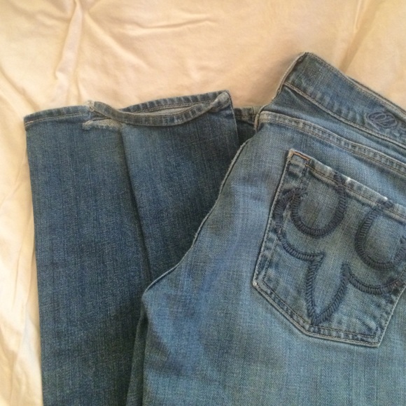 Jeans - Picture 2 of 3