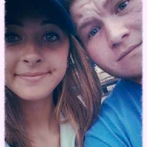 Meet your Posher, Caitlin