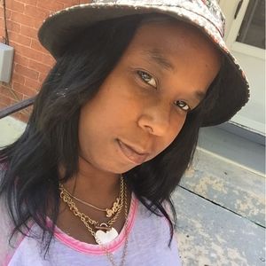 Meet your Posher, Cherrie