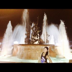 Meet your Posher, Sharon