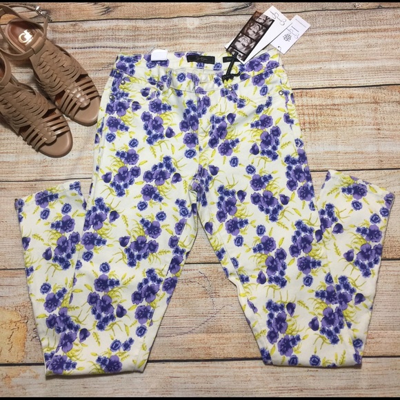 New Jessica Simpson Kiss Me Skinny Pants Size 27 - Picture 2 of 3