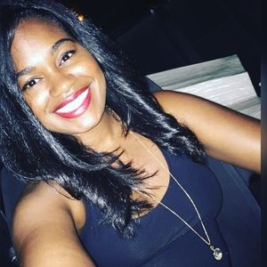 Meet your Posher, Cecilia