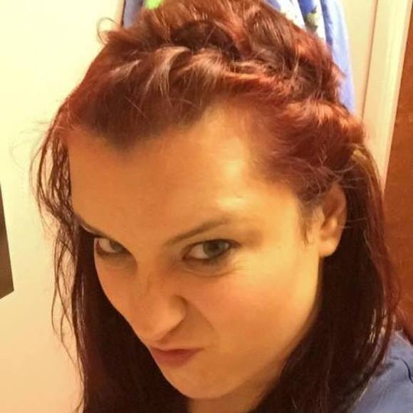 Meet your Posher, Whitney