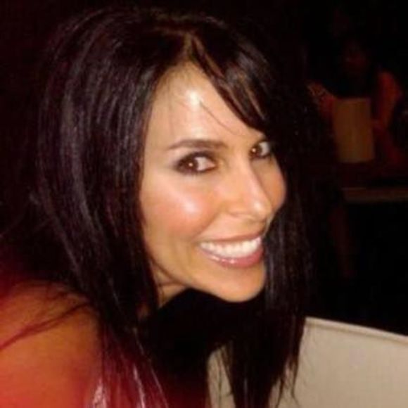 Meet your Posher, Wendy - Picture 2 of 2