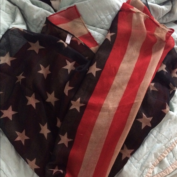 American flag blanket scarf/wrap (NO TRADES)
