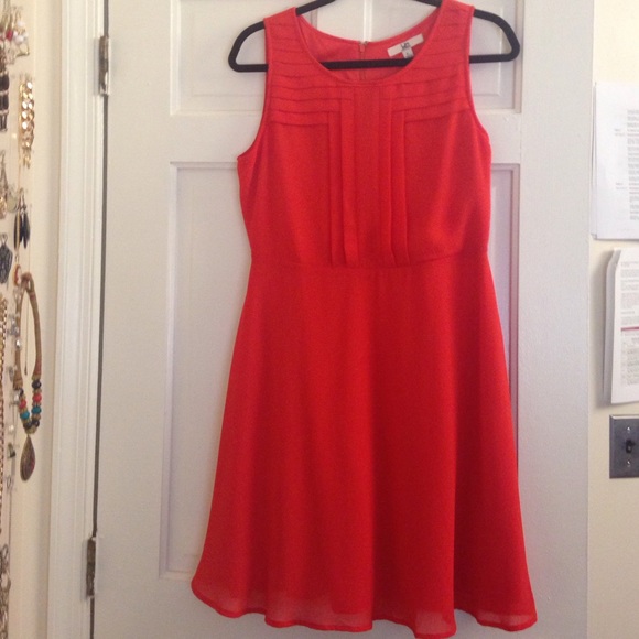 Pleated Coral Sundress - Picture 1 of 4
