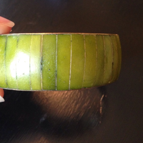 Green Bangle - Picture 3 of 4