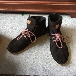 Toms shoes