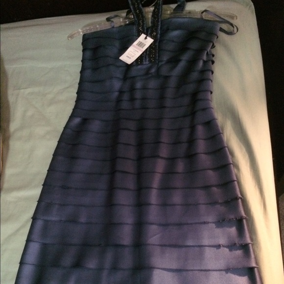 BCBG MaxAzria size 6 blue gray cocktail dress