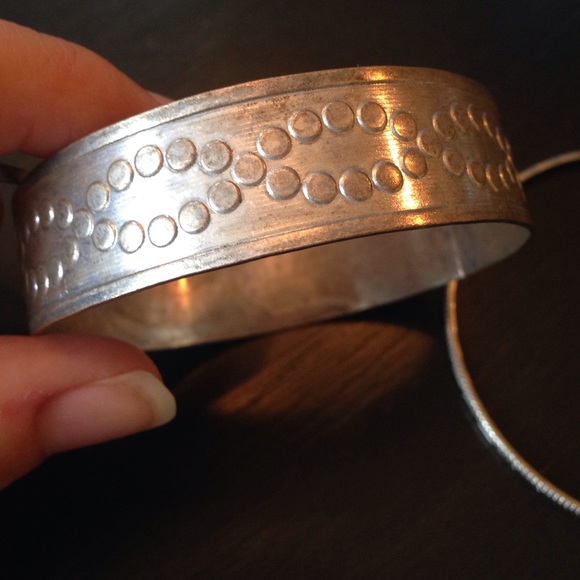 Bangle Set - Picture 3 of 3