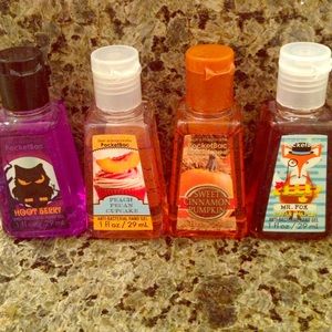 Brand New Bath and Body Works Pocketbac set