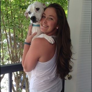 Meet your Posher, Danielle
