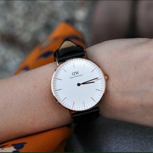 Daniel Wellington 40mm black and rose gold watch!
