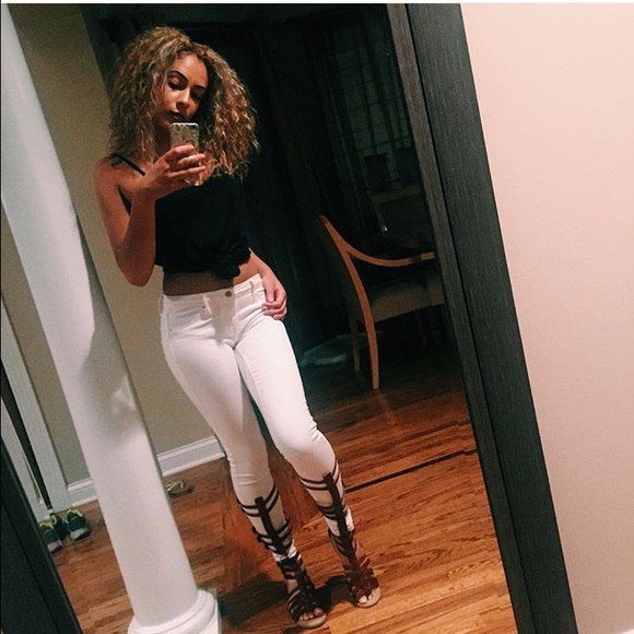 TRADED White jeans. - Picture 2 of 4