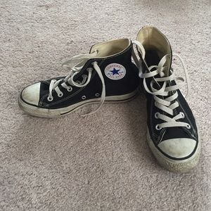 Black high top converse
