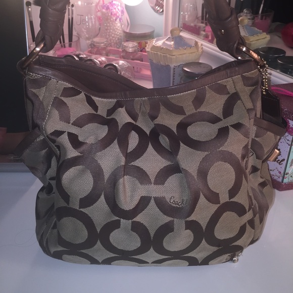 📍Authentic Coach bag