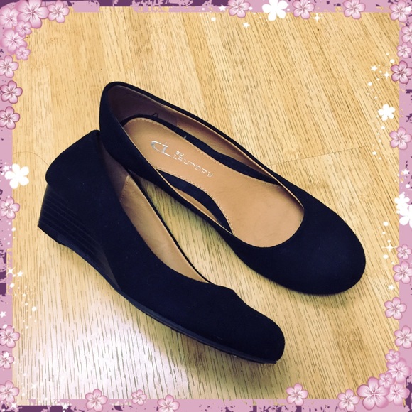 Chinese Laundry Wedges