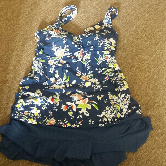 Maternity bathing suit