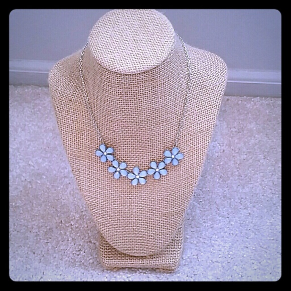 Fashionable necklace