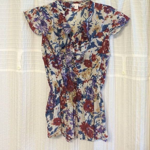 Cute floral top