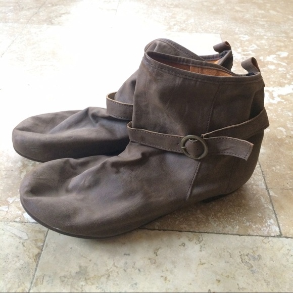 Can I wear size 9 shoes if my feet are size 8.5? Size 9 Shoes!