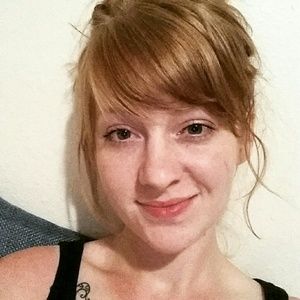 Meet your Posher, Bethany