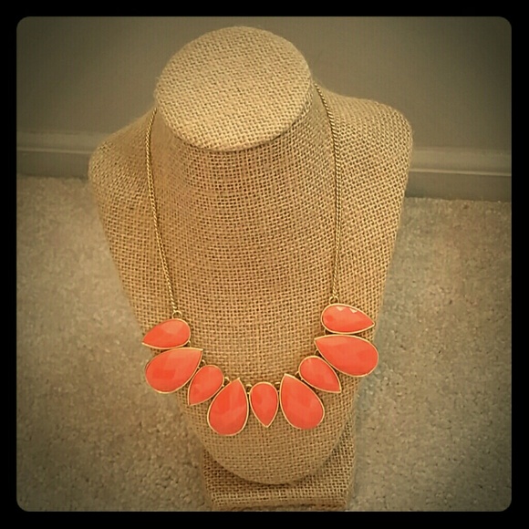 Fashionable necklace