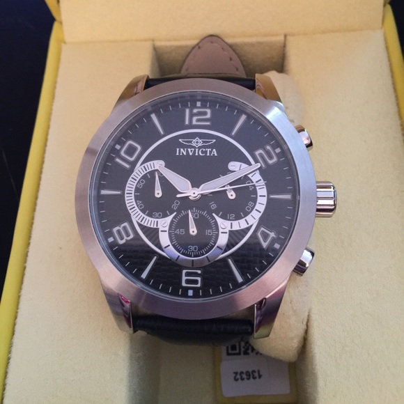 Invicta Men's watch model number 13632